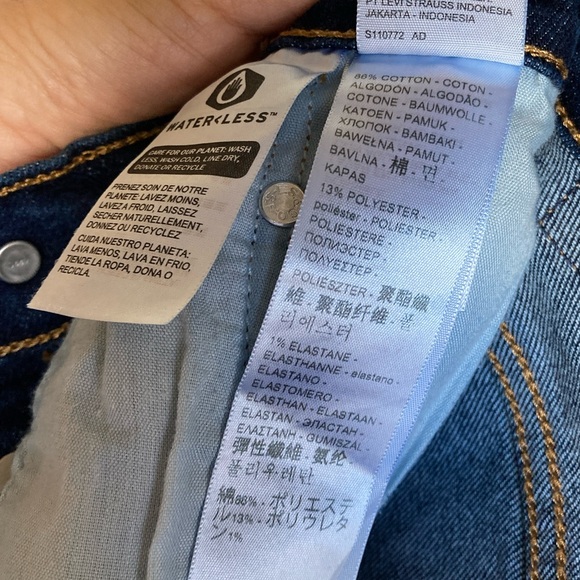 Levi's Ribcage Straight Ankle jeans size 30 with sewn on patches EUC - Picture 5 of 6